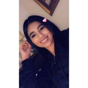 Meet your Posher, Mayra